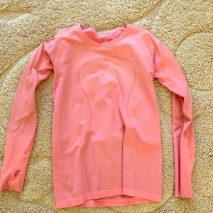 Lululemon shirt